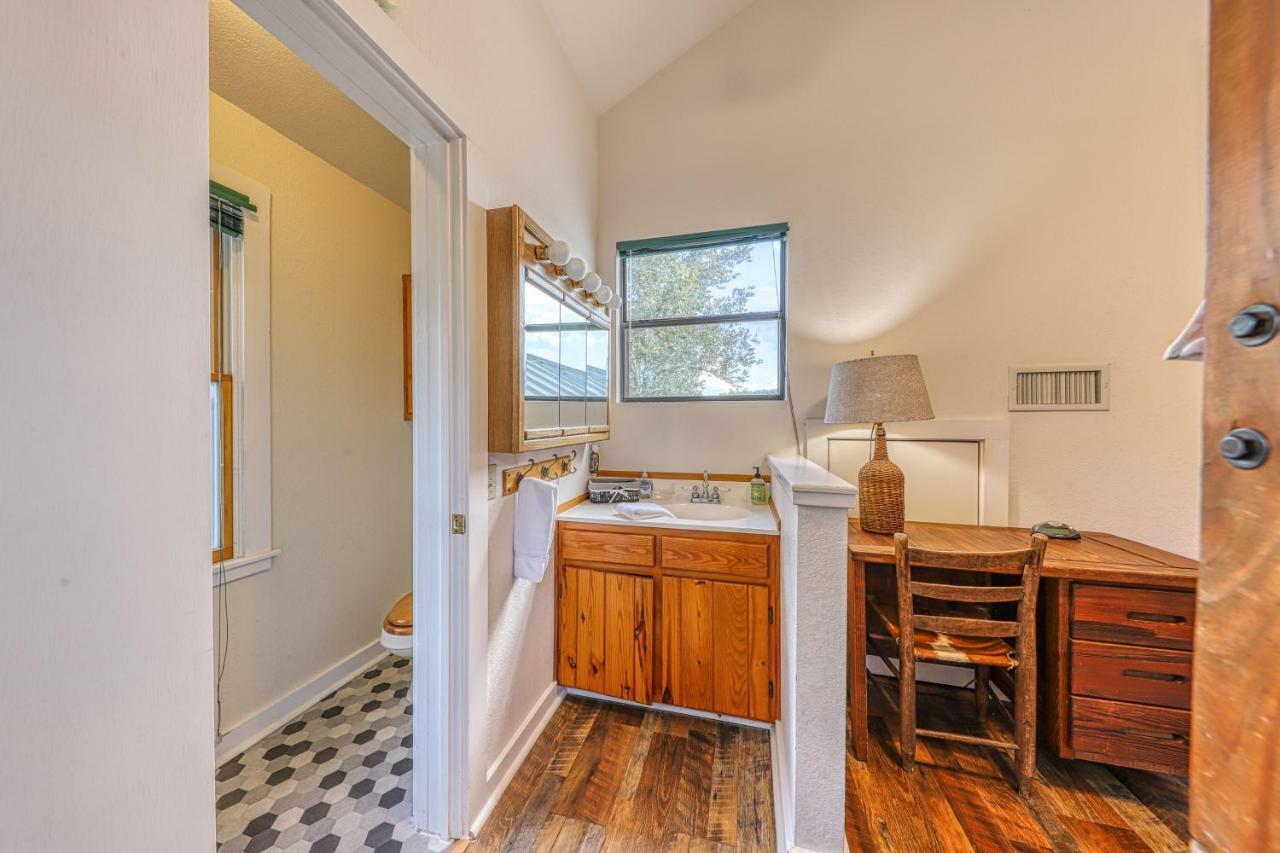 Bumblebee Lodge Ingram Bagian luar foto